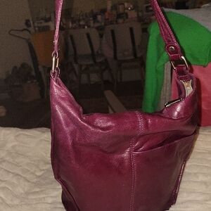 Elegant Burgundy Leather Shoulder Bag